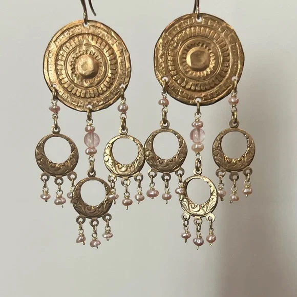 Handmade boho chandelier pearl earrings - Picture 4 of 9